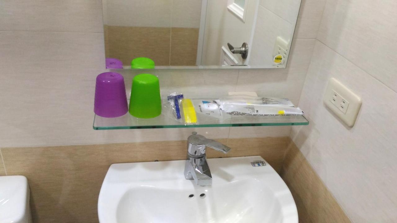 巢鴨青年館 Hostel Kaohsiung Bagian luar foto