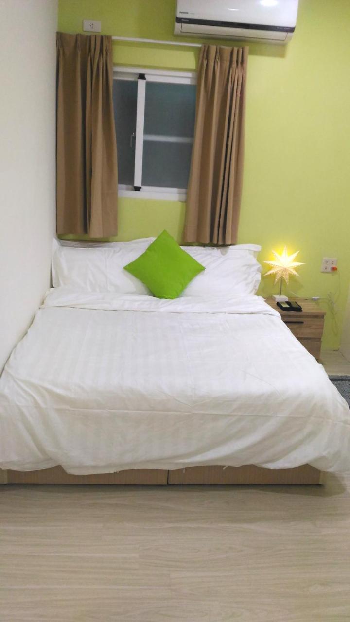 巢鴨青年館 Hostel Kaohsiung Bagian luar foto